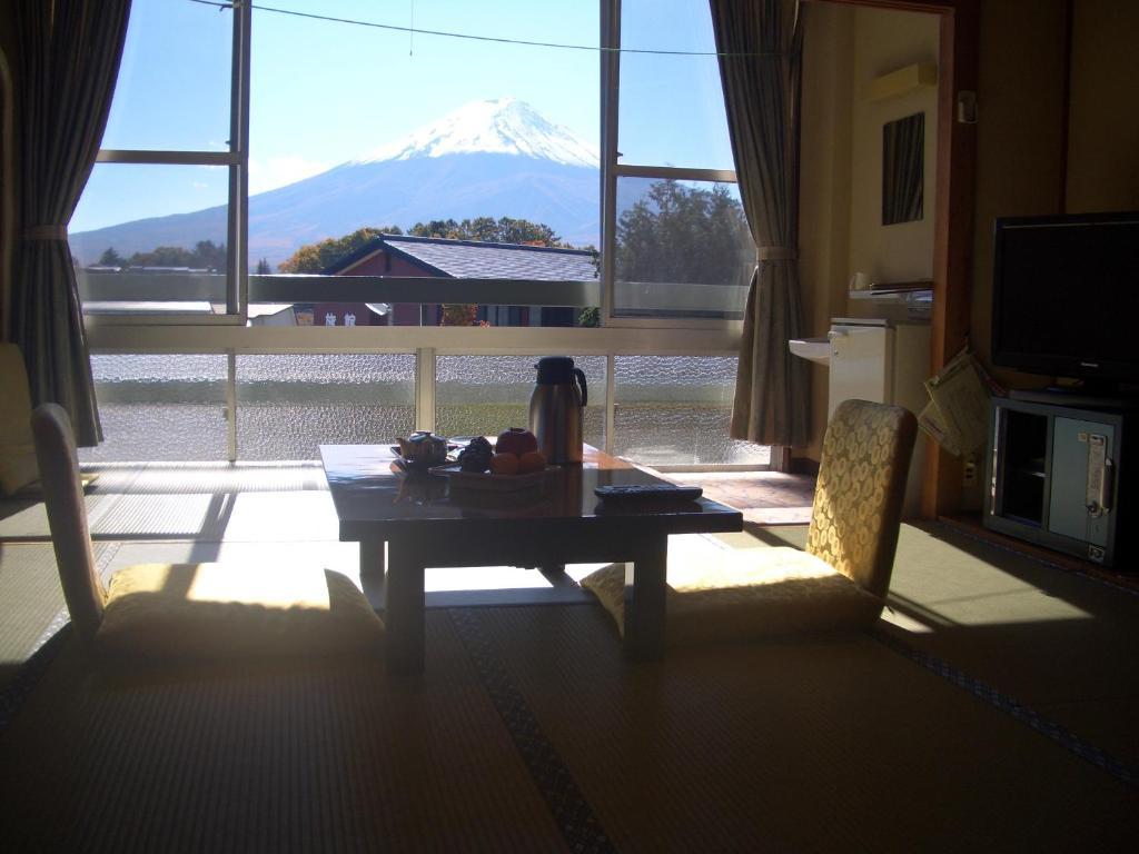 Ryokan Nashimiya Onsen ฟูจิคาวากุจิโกะ ห้อง รูปภาพ